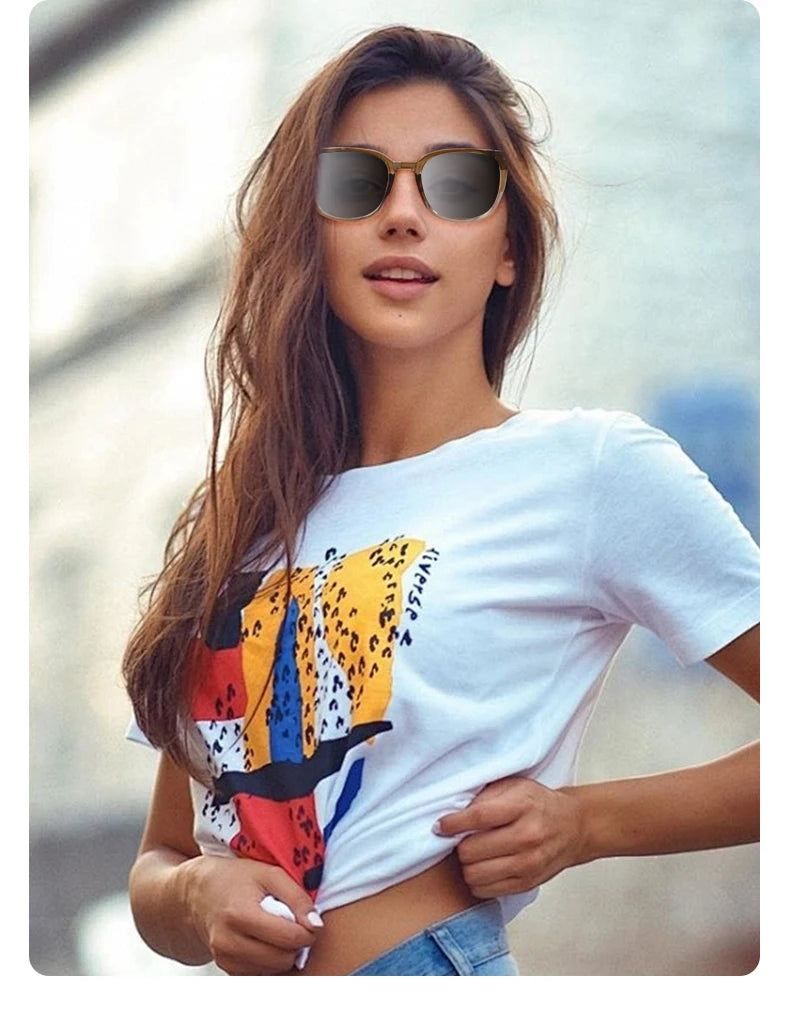 Bluetooth Glasses Photosensitive Color Change Sunglasses Headphone Voice Assistant Fashion Glasses For Men and Women